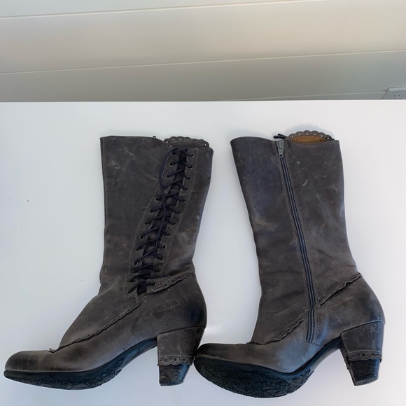 Leather Heeled Boots - Picture 2 of 5